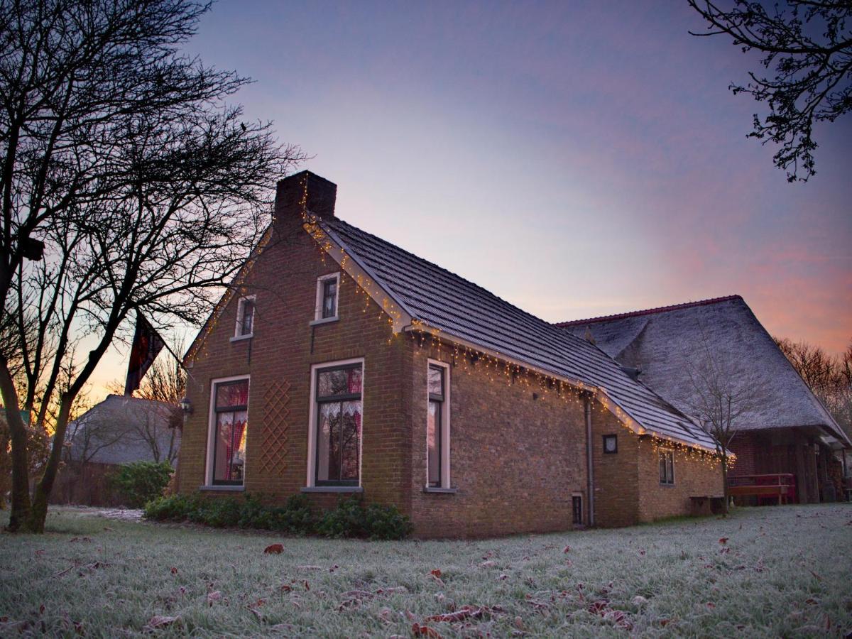 'Us Waldhuske' Villa Burgum Exterior photo